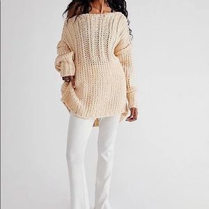 Free People Oversized pullover sweater- brand new, worn once